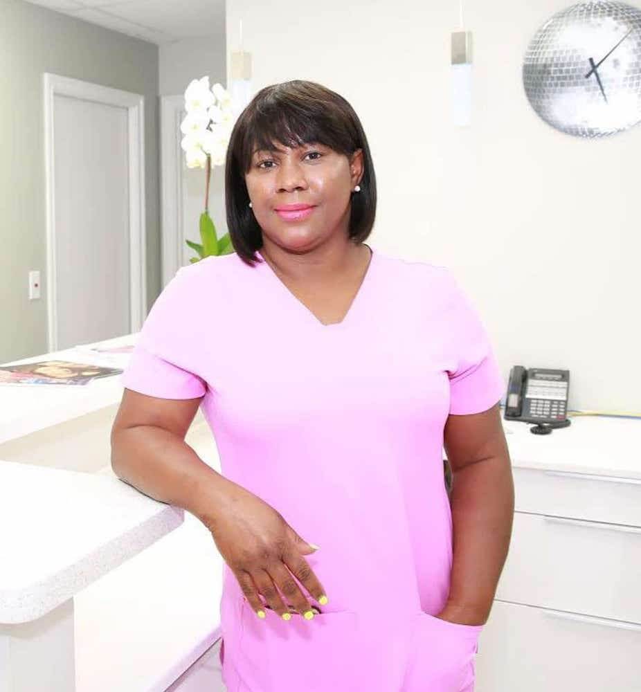 Edna – Dental Assistant